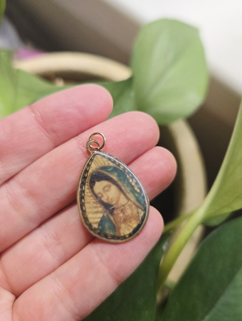 Vintage Virgin Mary Teardrop Pendant
